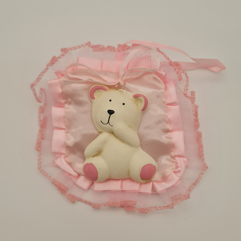 DR5173 Orso rosa con cuscino portaconfetti 1